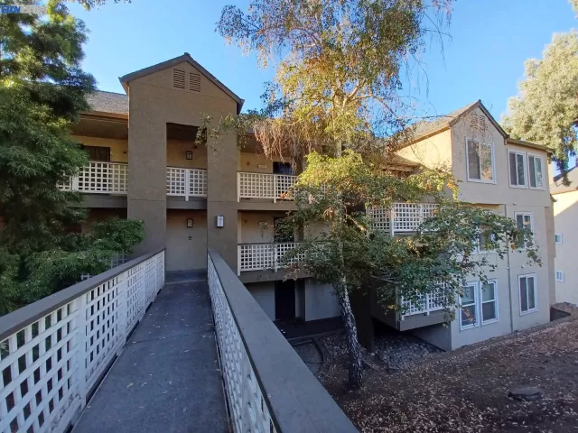 MLS: 41012551 Condo For Sale