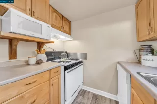 Photo #5: 41012863 Listing 