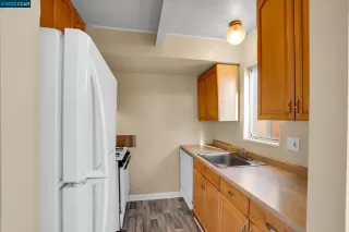 Photo #6: 41012863 Listing 