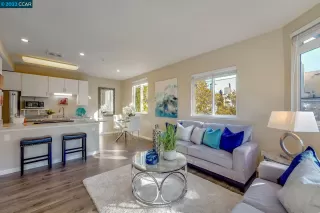 Photo #2: 41012877 Listing