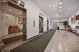 Photo #5: 41012900 Listing