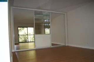 Photo #2: 41012930 Listing 