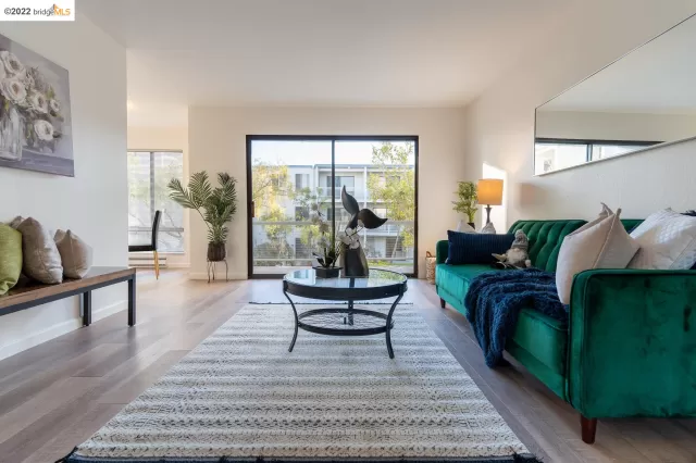 MLS: 41012941 Condo For Sale