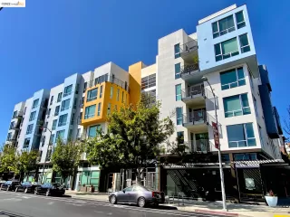 More Details about MLS # 41012978 : 200 2ND ST # 102