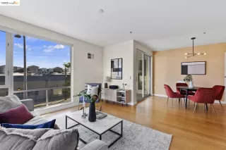 Photo #6: 41012978 Listing