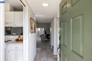 Photo #2: 41012980 Listing 