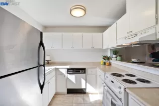 Photo #3: 41012980 Listing 