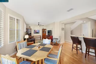 Photo #4: 41012985 Listing