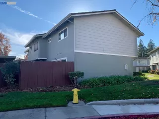 Photo #1: 41013152 Listing 