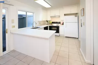 Photo #6: 41013152 Listing 