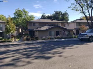 Photo #1: 41013197 Listing