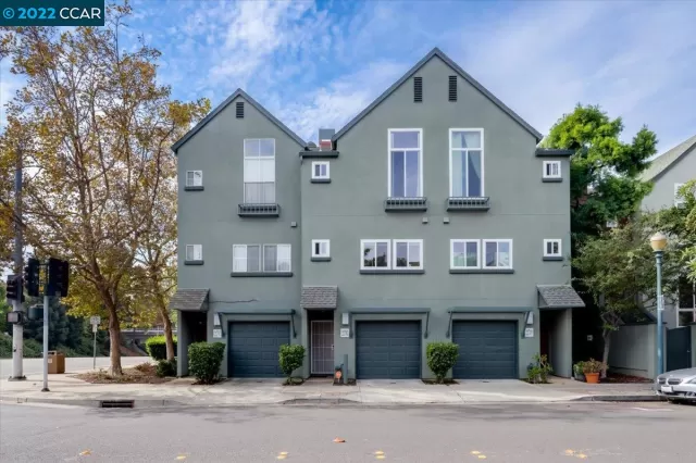 MLS: 41013297 Condo For Sale