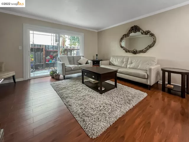 MLS: 41013403 Condo For Sale