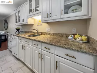 Photo #4: 41013403 Listing