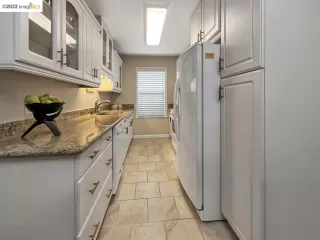 Photo #6: 41013403 Listing