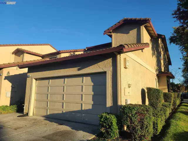 MLS: 41013430 Condo For Sale