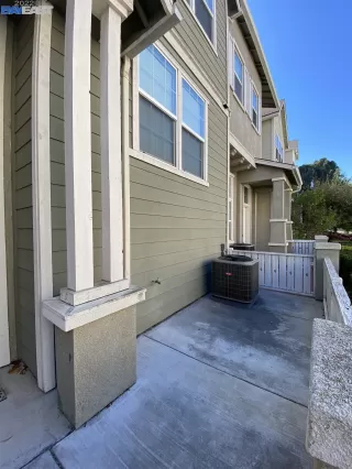 Photo #2: 41013457 Listing