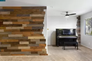 Photo #6: 41013532 Listing