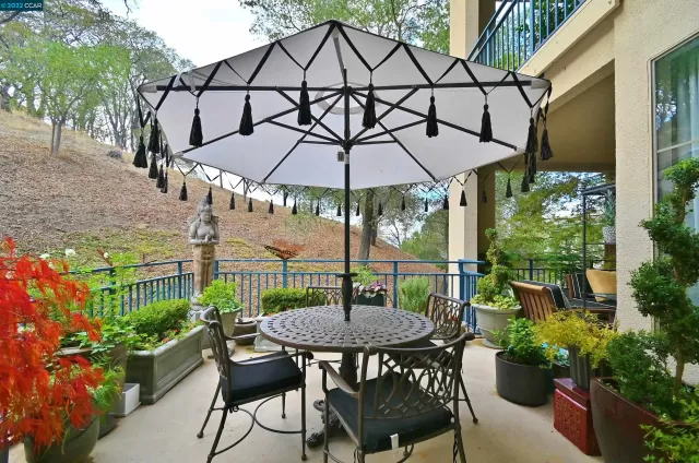 MLS: 41013545 Condo For Sale