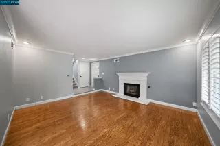 Photo #2: 41013600 Listing