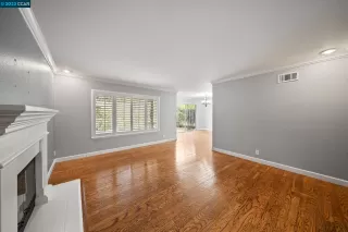 Photo #3: 41013600 Listing