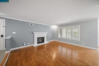 Photo #4: 41013600 Listing