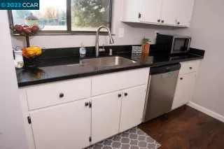 Photo #3: 41013639 Listing 