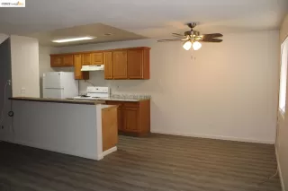 Photo #1: 41013663 Listing