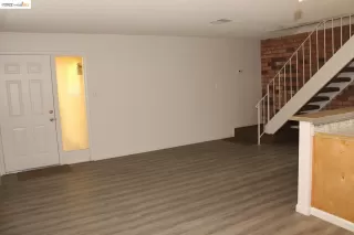 Photo #2: 41013663 Listing