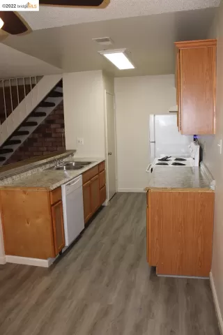 Photo #3: 41013663 Listing