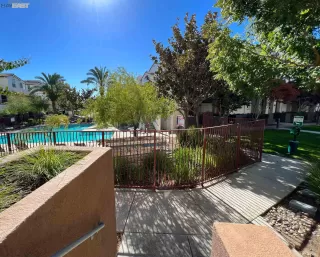 Photo #4: 41013697 Listing