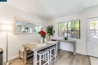 Photo #6: 41013710 Listing