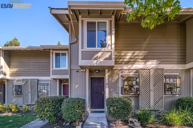 MLS: 41013767 Condo For Sale