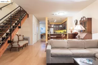 Photo #5: 41013816 Listing 