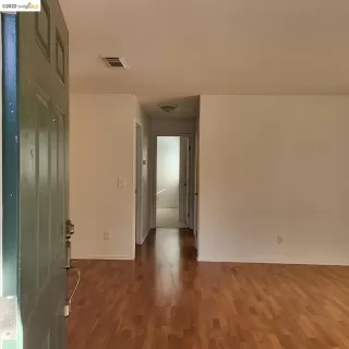 Photo #2: 41013825 Listing