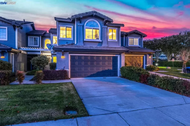 MLS: 41013923 Condo For Sale