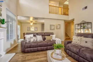 Photo #5: 41013923 Listing