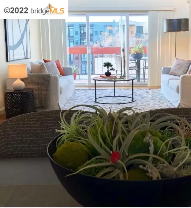 MLS: 41014104 Condo For Sale