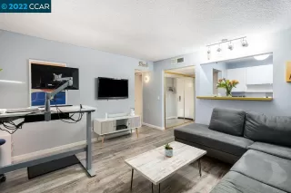 Photo #2: 41014368 Listing 