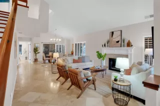 Photo #2: 41014396 Listing