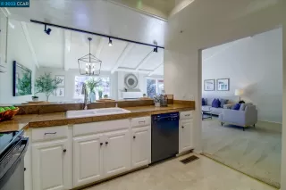 Photo #6: 41014448 Listing