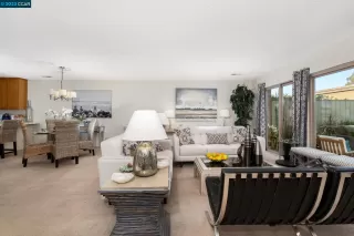 Photo #5: 41014469 Listing