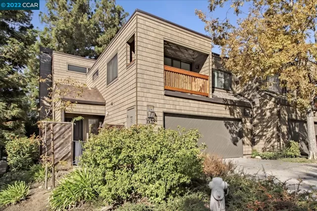 MLS: 41014554 Condo For Sale