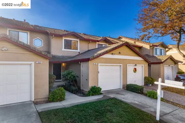 MLS: 41014686 Condo For Sale