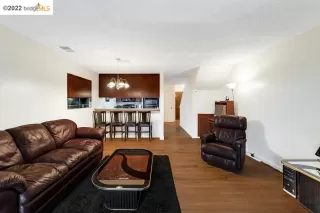 Photo #5: 41014686 Listing