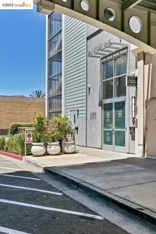 Photo #4: 41014772 Listing