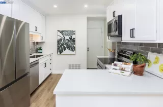 Photo #4: 41014847 Listing