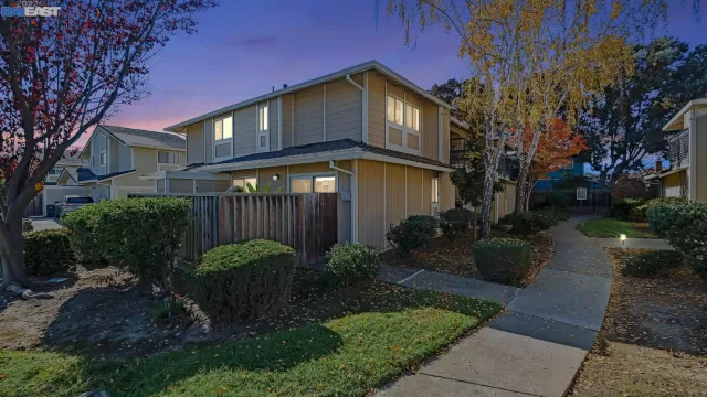 MLS: 41014935 Condo For Sale