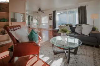 Photo #2: 41014971 Listing