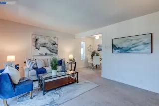 Photo #5: 41015057 Listing